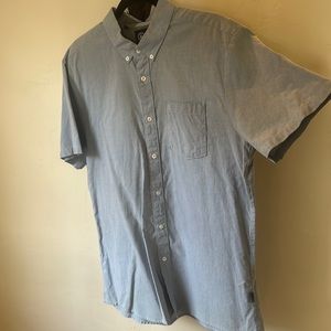 Volcoms men’s buttons up